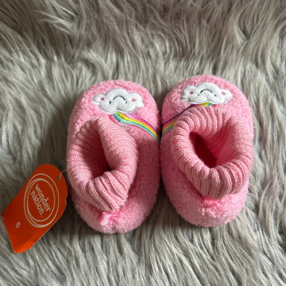 Wonder Nation Slippers Baby Girls Size 6 Pink Fuzzy Rainbow Shoes 18 Months
